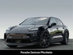 Tiefschwarzmetallic Gebraucht 2025 Porsche Macan SUV | 89.880 € (Superpreis)