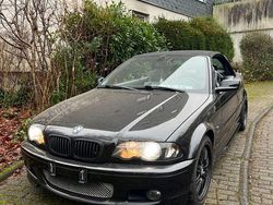 Schwarz Gebraucht 2003 BMW 320 Cabriolet M Sport Cabrio | 7.490 € (Guter Preis)