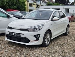Weiß Gebraucht 2022 Kia Rio Limousine | 14.400 € (Fairer Preis)