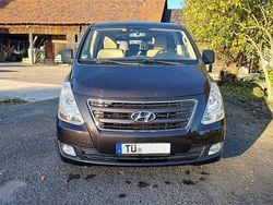 Braun Gebraucht 2018 Hyundai H-1 Van | 24.600 € (Fairer Preis)