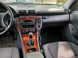 Schwarz Gebraucht 2001 Mercedes C180 Limousine | 1.550 € (Fairer Preis)