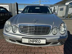 Silber Gebraucht 2004 Mercedes E220 Limousine | 6.980 €