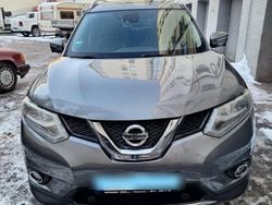 Grau Gebraucht 2016 Nissan X-Trail 360º SUV | 10.499 € (Fairer Preis)