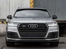 Silber Gebraucht 2018 Audi SQ7 Sport SUV | 56.888 €