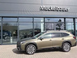 Autumn green metallic Gebraucht 2023 Subaru Outback Platinum SUV | 49.995 €
