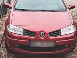 Rot Gebraucht 2006 Renault Mégane Cabriolet Cabrio | 2.500 €