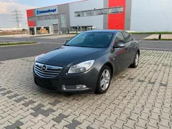 Grau Gebraucht 2012 Opel Insignia Limousine | 4.900 € (Fairer Preis)
