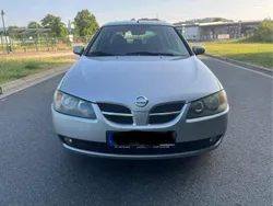 Silber Gebraucht 2005 Nissan Almera Visia Limousine | 2.100 € (Teuer)