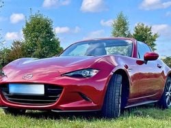 Rot Gebraucht 2018 Mazda MX5 Sports-Line Cabrio | 24.900 € (Fairer Preis)