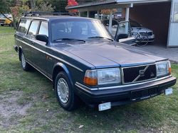 Blau Gebraucht 1993 Volvo 240 Kombi | 9.999 €