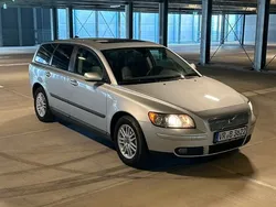Silber Gebraucht 2005 Volvo V50 Kombi | 4.799 €