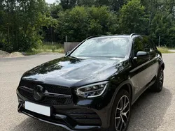 Schwarz Gebraucht 2021 Mercedes GLC300e AMG SUV | 43.490 € (Etwas zu teuer)
