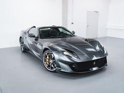Grau Gebraucht 2022 Ferrari 812 Cabrio | 449.000 € (Superpreis)