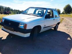 Weiß Gebraucht 1990 Opel Corsa Kleinwagen | 4.500 €