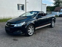 Schwarz Gebraucht 2007 Opel Astra Cabriolet Cabrio | 2.190 € (Guter Preis)