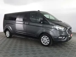 Grau Gebraucht 2022 Ford Tourneo Custom Titanium Van / Kleinbus | 33.990 € (Fairer Preis)