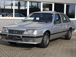 Silber Gebraucht 1985 Opel Senator Limousine | 11.990 €