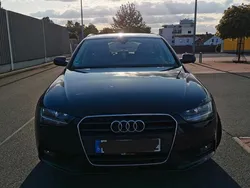 Blau Gebraucht 2015 Audi A4 Kombi | 12.100 € (Fairer Preis)