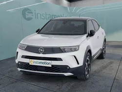 Weiß Gebraucht 2021 Opel Mokka-e Ultimate SUV | 19.699 € (Teuer)
