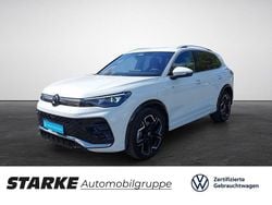 Schwarz (deep black perleffekt) Gebraucht 2024 VW Tiguan R-line SUV | 48.690 € (Fairer Preis)