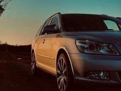 Silber Gebraucht 2011 Skoda Octavia Kombi | 6.500 € (Fairer Preis)