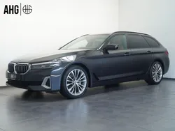 Grau Gebraucht 2021 BMW 520 Luxury Line Kombi | 33.790 € (Etwas zu teuer)