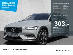 Vapour grey / metallic Gebraucht 2023 Volvo V60 CC Plus Kombi | 36.750 € (Superpreis)