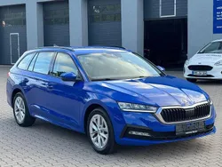 Blau Gebraucht 2023 Skoda Octavia Ambition Kombi | 21.980 € (Superpreis)