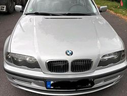 Silber Gebraucht 1999 BMW 323 Limousine | 3.550 € (Fairer Preis)