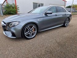 Grau Gebraucht 2017 Mercedes E63S AMG AMG Limousine | 39.900 €