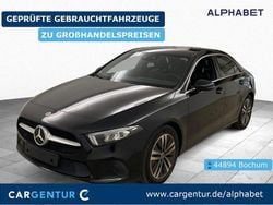 Kosmosschwarz Gebraucht 2020 Mercedes A200 Progressive Limousine | 21.997 € (Guter Preis)
