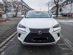 Weiß Gebraucht 2020 Lexus NX300h SUV | 28.600 € (Guter Preis)