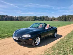 Schwarz Gebraucht 2002 Mazda MX5 Cabrio | 7.450 €