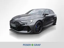 Daytonagrau perleffekt Neu 2025 Audi RS3 Sportback Ambiente Kleinwagen | 77.390 € (Etwas zu teuer)