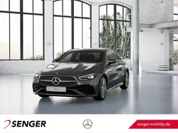 Grau Gebraucht 2024 Mercedes CLA200 AMG line Limousine | 34.990 € (Fairer Preis)