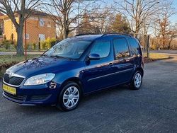 Blau Gebraucht 2014 Skoda Roomster Ambition Van / Kleinbus | 3.650 € (Guter Preis)