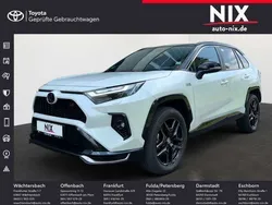 Platinumweiß perleffekt/ dach schwarz Gebraucht 2024 Toyota RAV4 Hybrid Sport SUV | 54.899 € (Teuer)