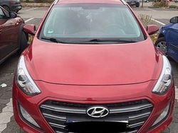 Rot Gebraucht 2017 Hyundai i30 Passion Limousine | 12.000 € (Teuer)