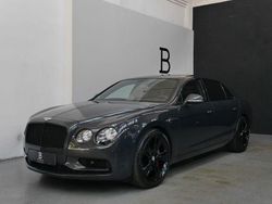 Grau Gebraucht 2017 Bentley Flying Spur Limousine | 79.990 €