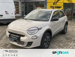 Beige Neu 2025 Fiat 600 Basis | 27.990 €