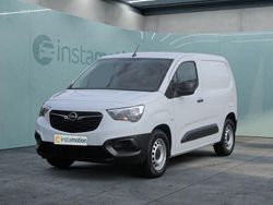 Weiß Gebraucht 2024 Opel Combo-e Life Limousine | 25.949 € (Fairer Preis)
