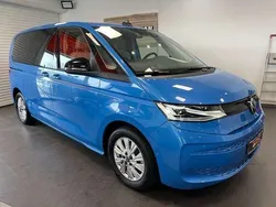 Medium blue metallic Gebraucht 2022 VW Multivan Van / Kleinbus | 49.440 € (Fairer Preis)