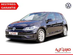 Schwarz Gebraucht 2019 VW Golf VII Comfortline Limousine | 17.950 € (Etwas zu teuer)