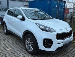 Weiß Gebraucht 2016 Kia Sportage SUV | 11.000 € (Etwas zu teuer)