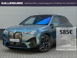 Blau Gebraucht 2022 BMW iX Executive SUV | 67.875 € (Etwas zu teuer)
