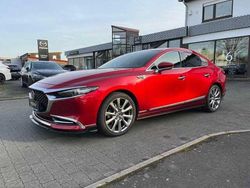 Rot Gebraucht 2019 Mazda 3 | 17.900 € (Fairer Preis)