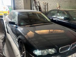 Schwarz Gebraucht 1998 BMW 740 Limousine | 8.999 € (Etwas zu teuer)