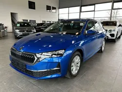 Blau Gebraucht 2024 Skoda Octavia Kombi | 29.470 € (Guter Preis)