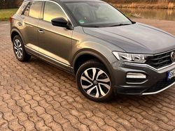 Grau Gebraucht 2021 VW T-Roc Active SUV | 19.500 € (Fairer Preis)