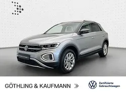 Pyritsilber metallic/schwarz Gebraucht 2024 VW T-Roc Style SUV | 28.260 € (Guter Preis)